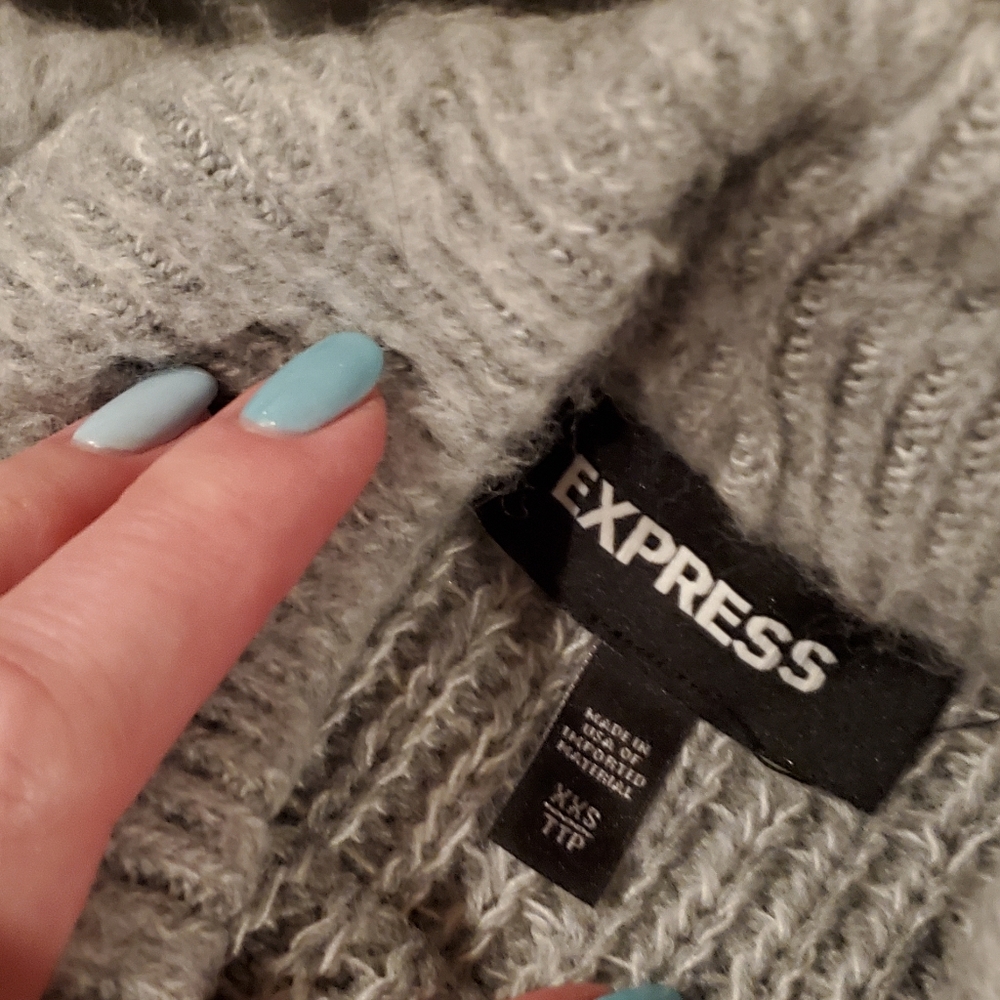 Sweater - Picture 2 of 3